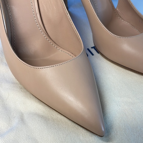 Authentic Louis Vuitton Signature Pump-purchased Spring ‘22, currently Sold Out! - Picture 6 of 17